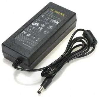 12V 5A Strömadapter