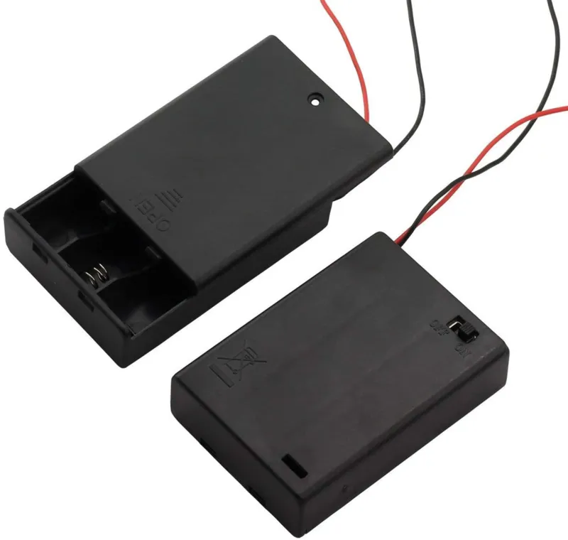 3x AAA batterihållare med av/på-brytare (4.5V)
