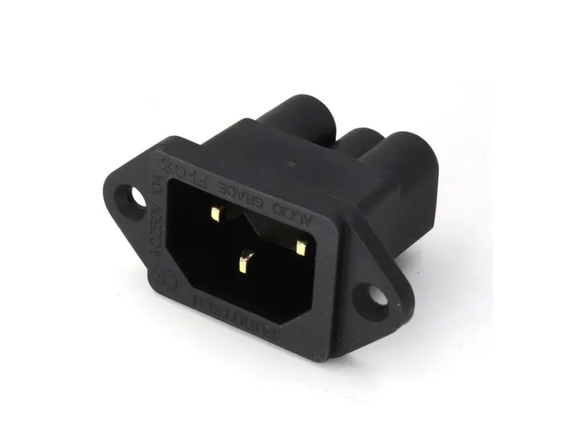 250AC 10A inbyggnadsuttag 3-poligt IEC320 C13